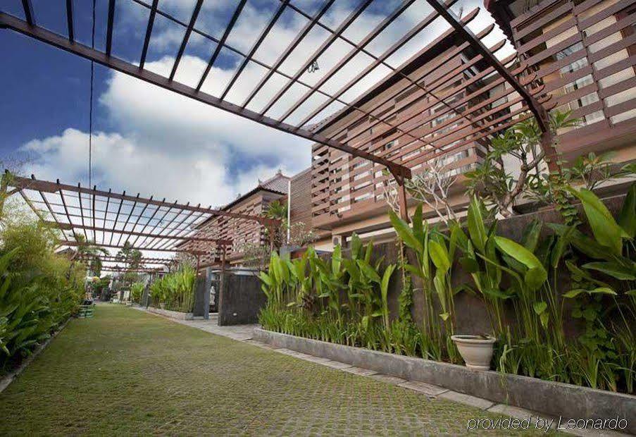 White Lotus Villas Seminyak المظهر الخارجي الصورة