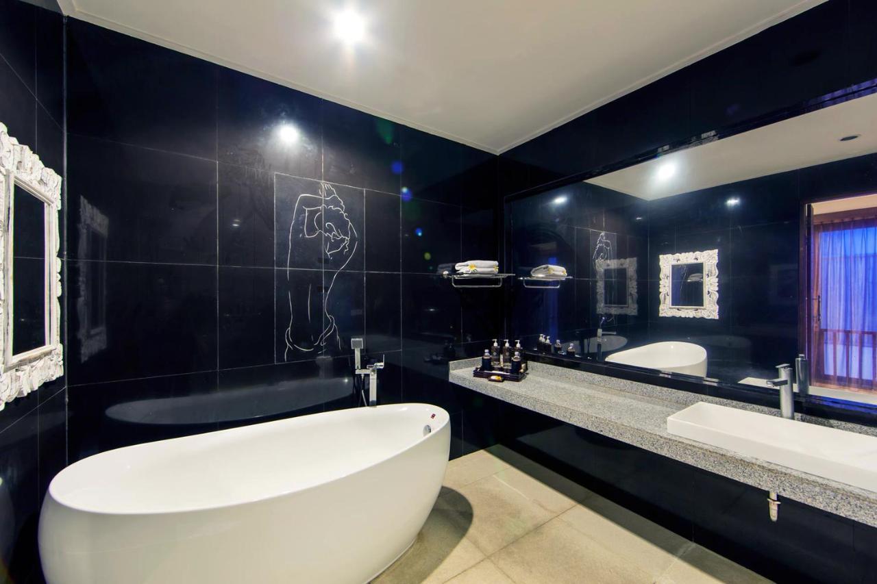 White Lotus Villas Seminyak المظهر الخارجي الصورة
