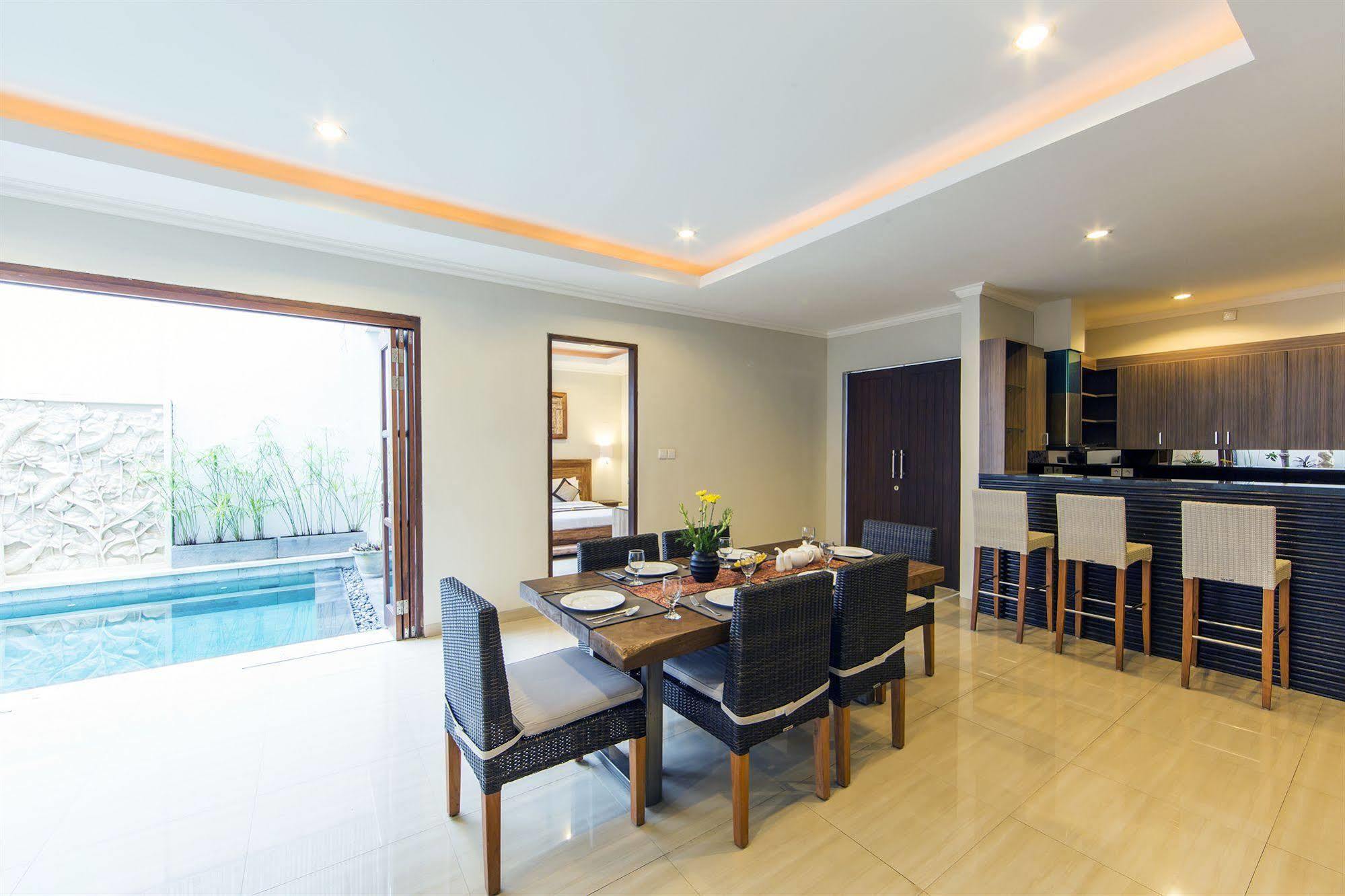 White Lotus Villas Seminyak المظهر الخارجي الصورة